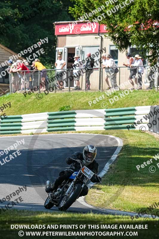 cadwell park;cadwell park photographs;cadwell trackday photographs;enduro digital images;event digital images;eventdigitalimages;peter wileman photography;racing digital images;trackday digital images;trackday photos